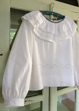 Load image into Gallery viewer, MOON BLOUSE